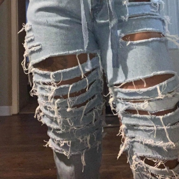 Distressed Jeans - Picture 3 of 8